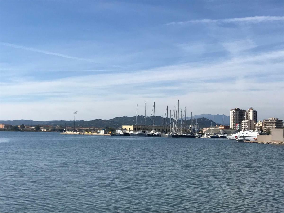 Appartamento Centrale Olbia Exterior foto